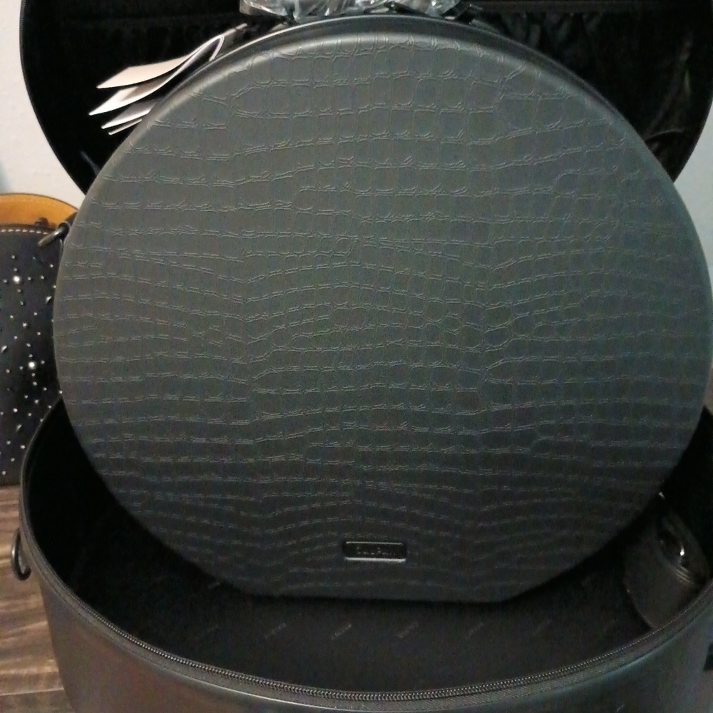 Calpak medium